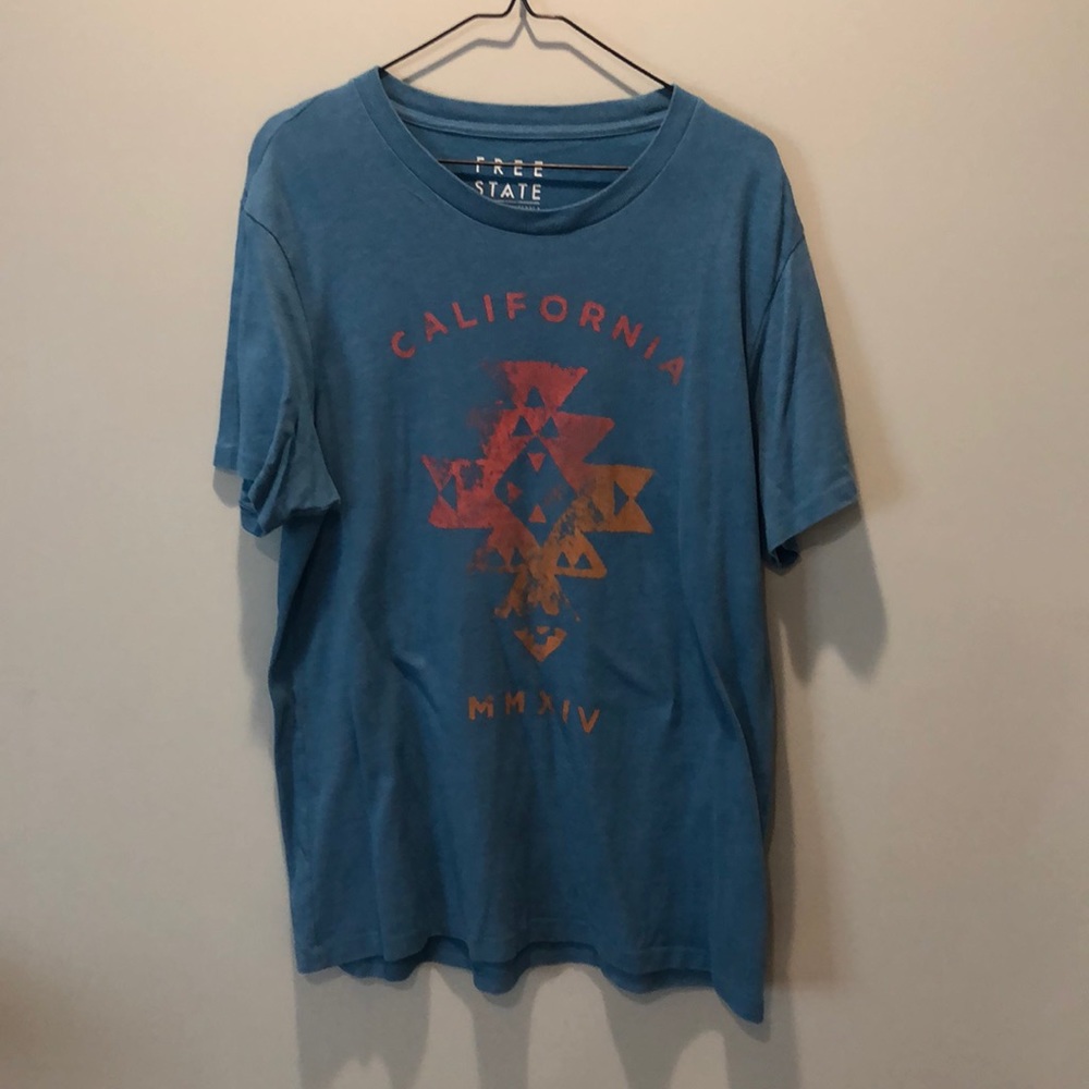 Large men’s graphic tee